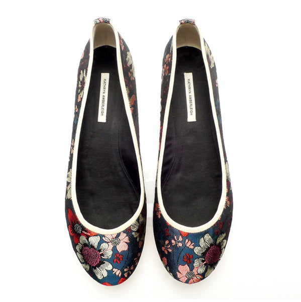 3062 silk jacquard flats; blue flower