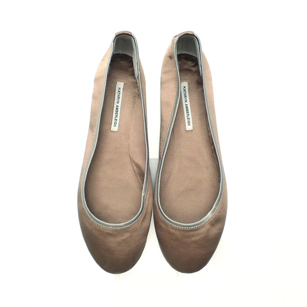 3060 silk flats; hazelnut