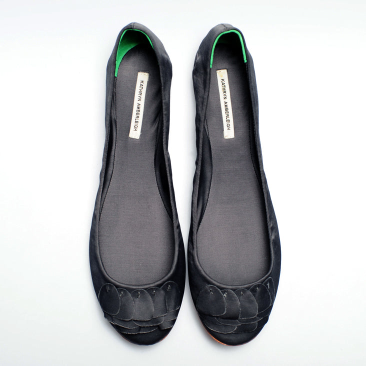 3063 silk flats; grey