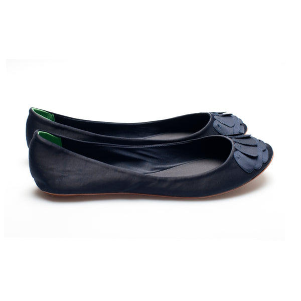 3063 silk flats; navy