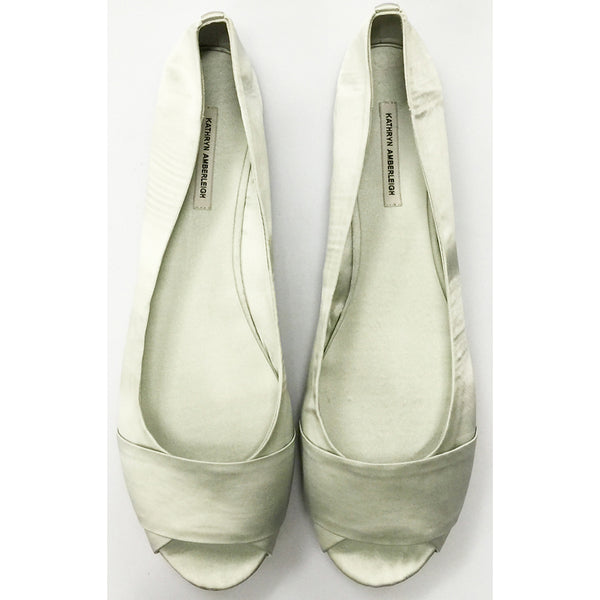 3064 silk flats; lily