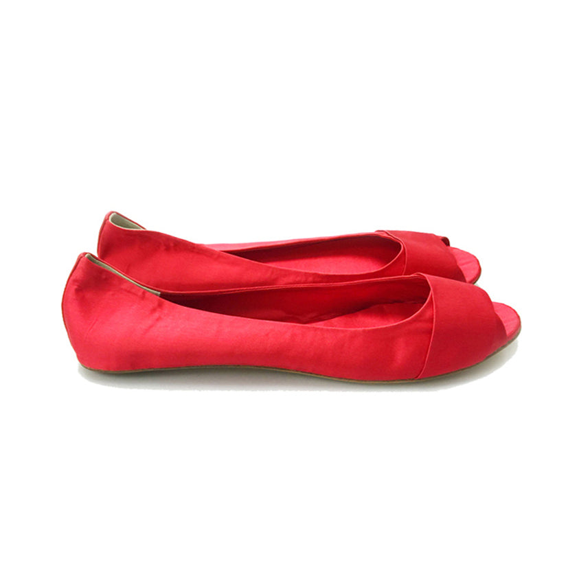3064 silk flats; scarlet
