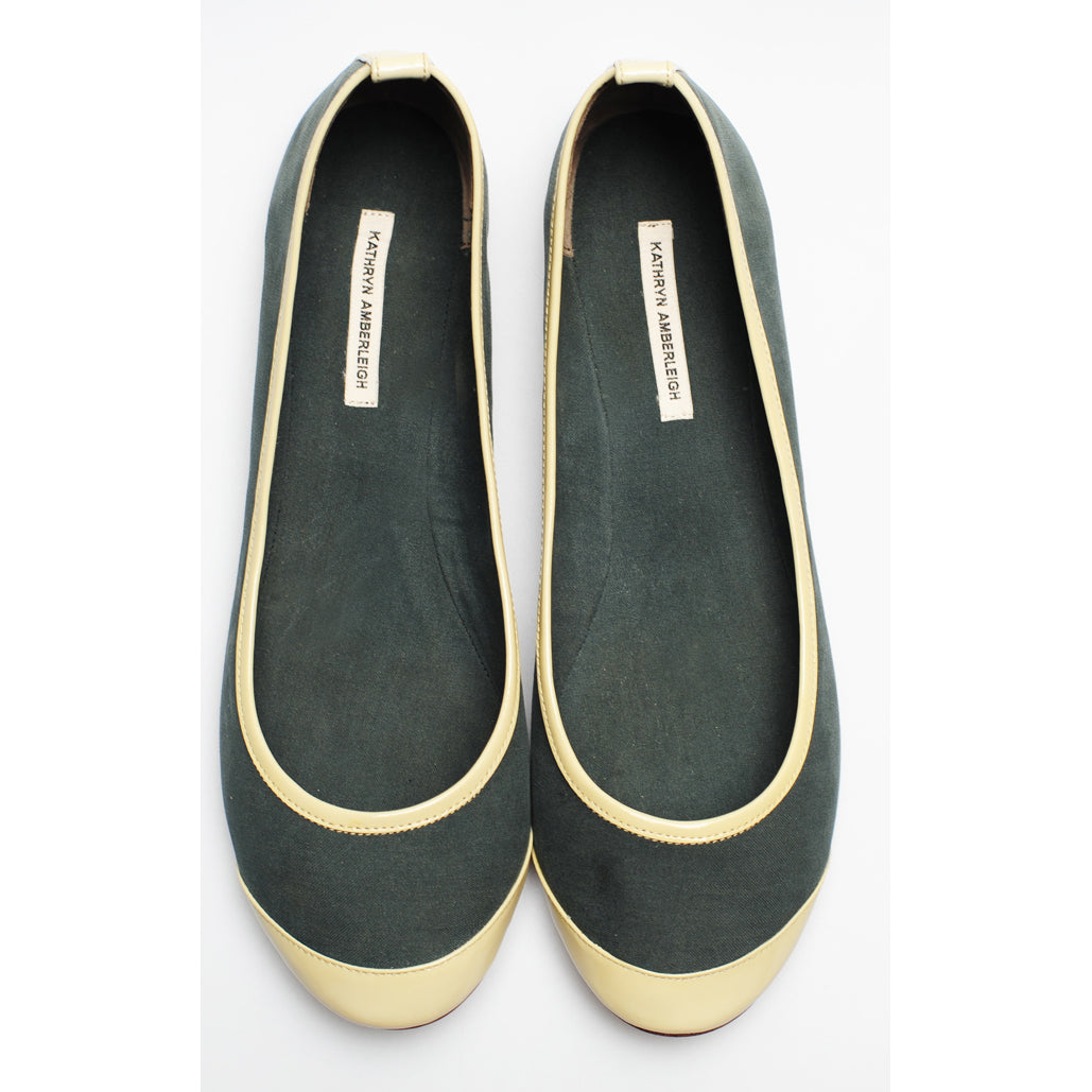 3065 silk flats; green and bone