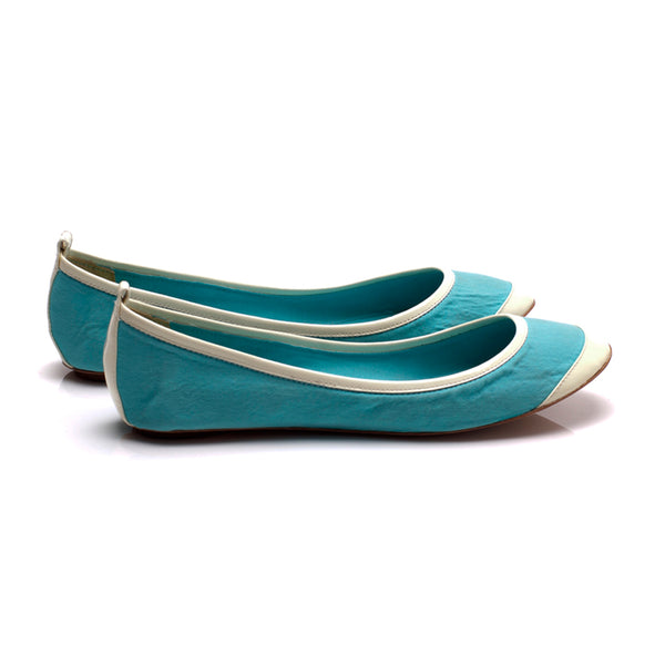 3065 silk flats; sky and bone