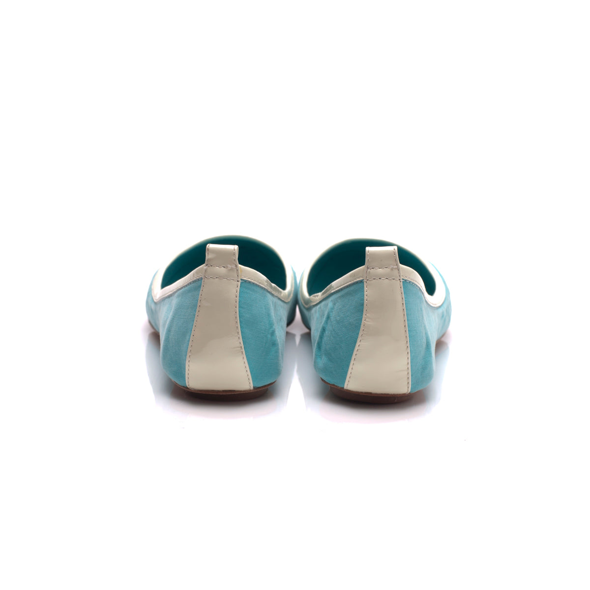 3065 silk flats; sky and bone