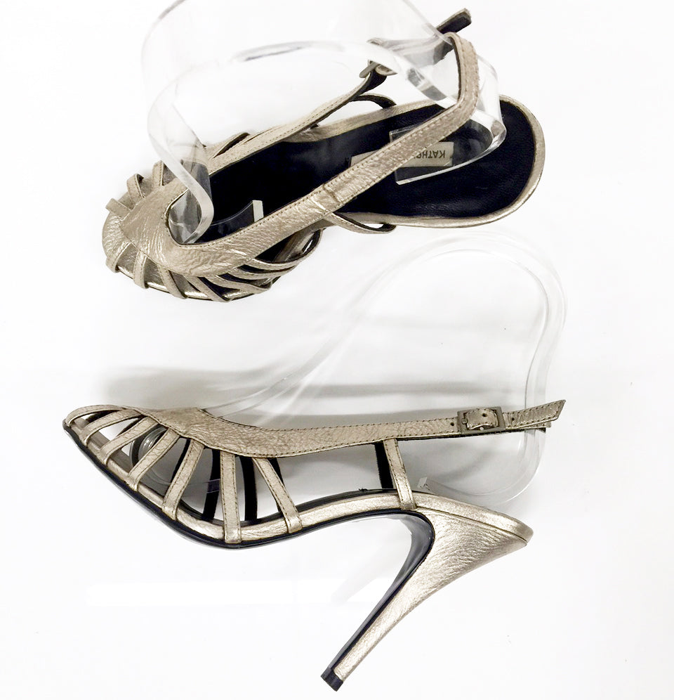 3072 leather heels; bronze