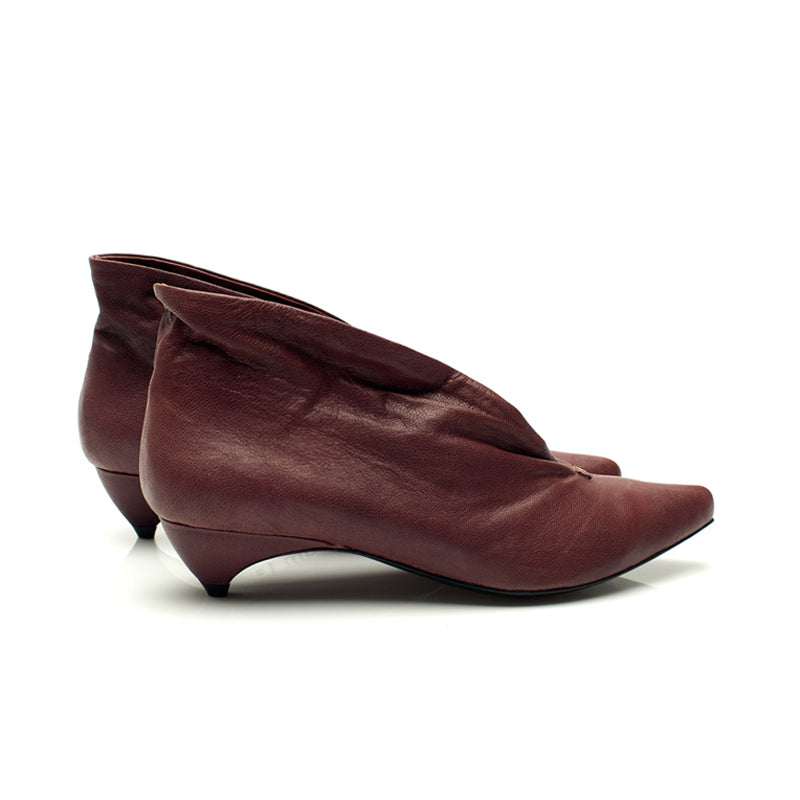 3155 leather booties ; plum