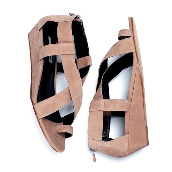 J002 suede sandals; petal nude