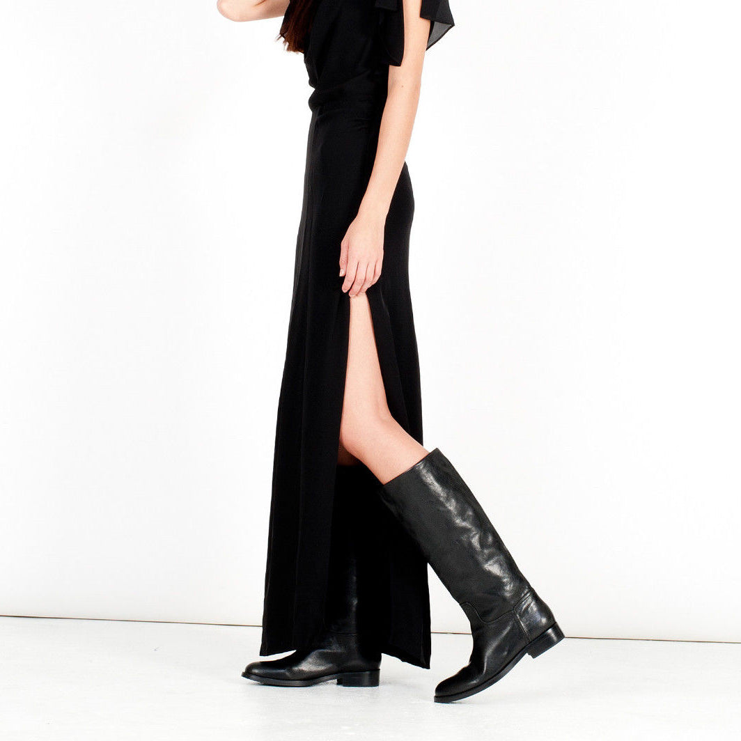 5069 leather boots; black