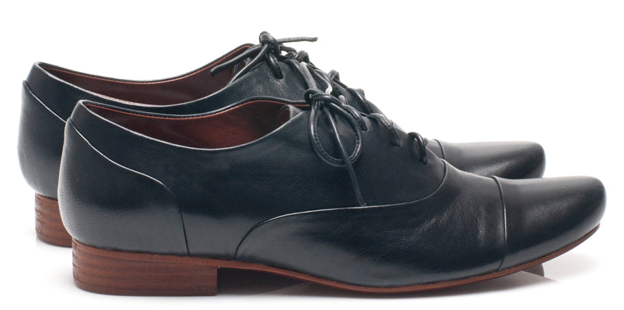 J544 leather loafers; navy