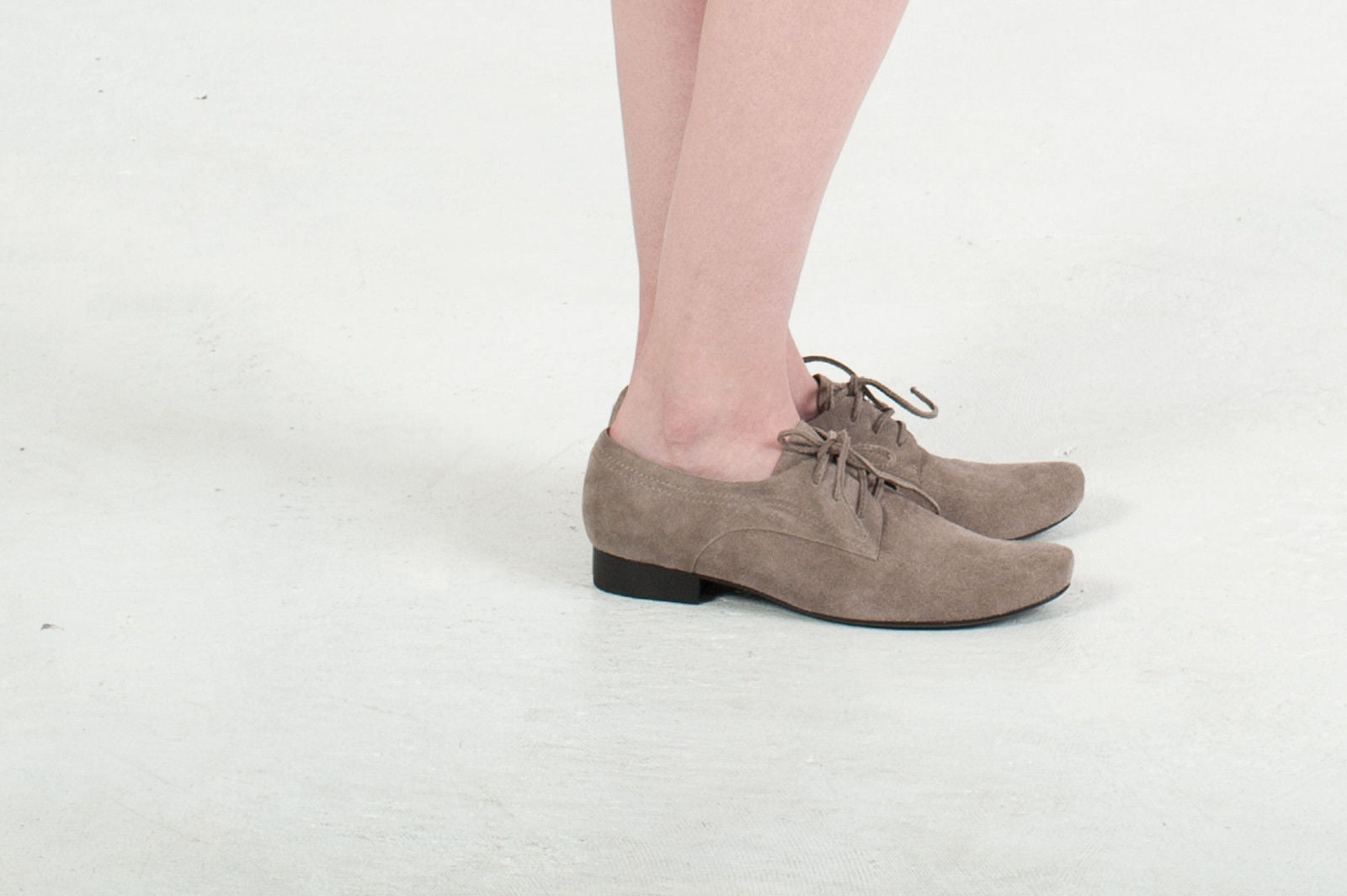 K559 suede loafers; nude grey