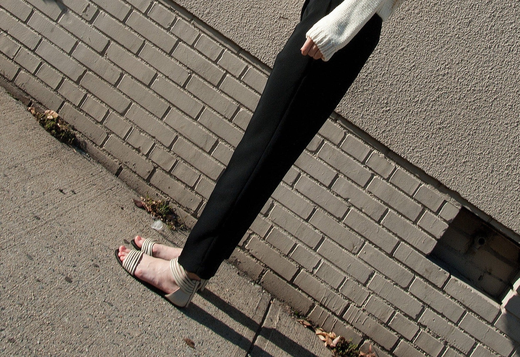 7500 leather sandals; bone