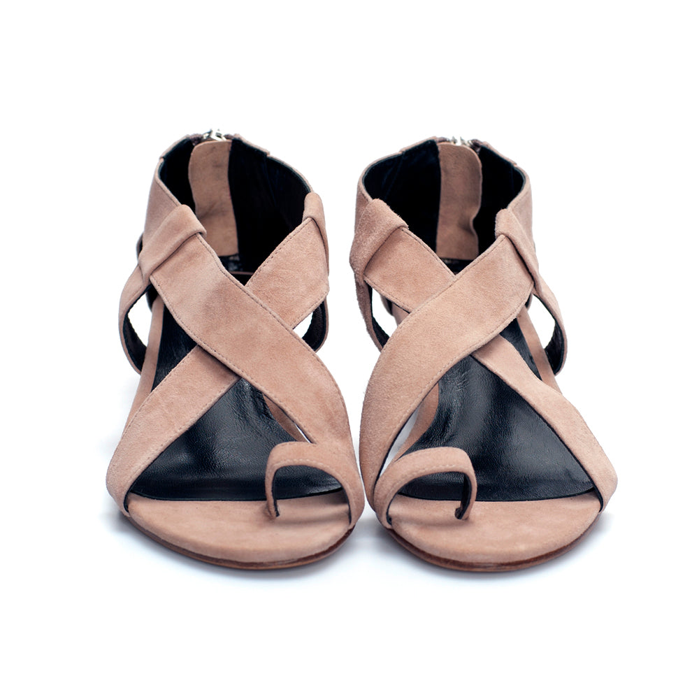 J002 suede sandals; petal nude