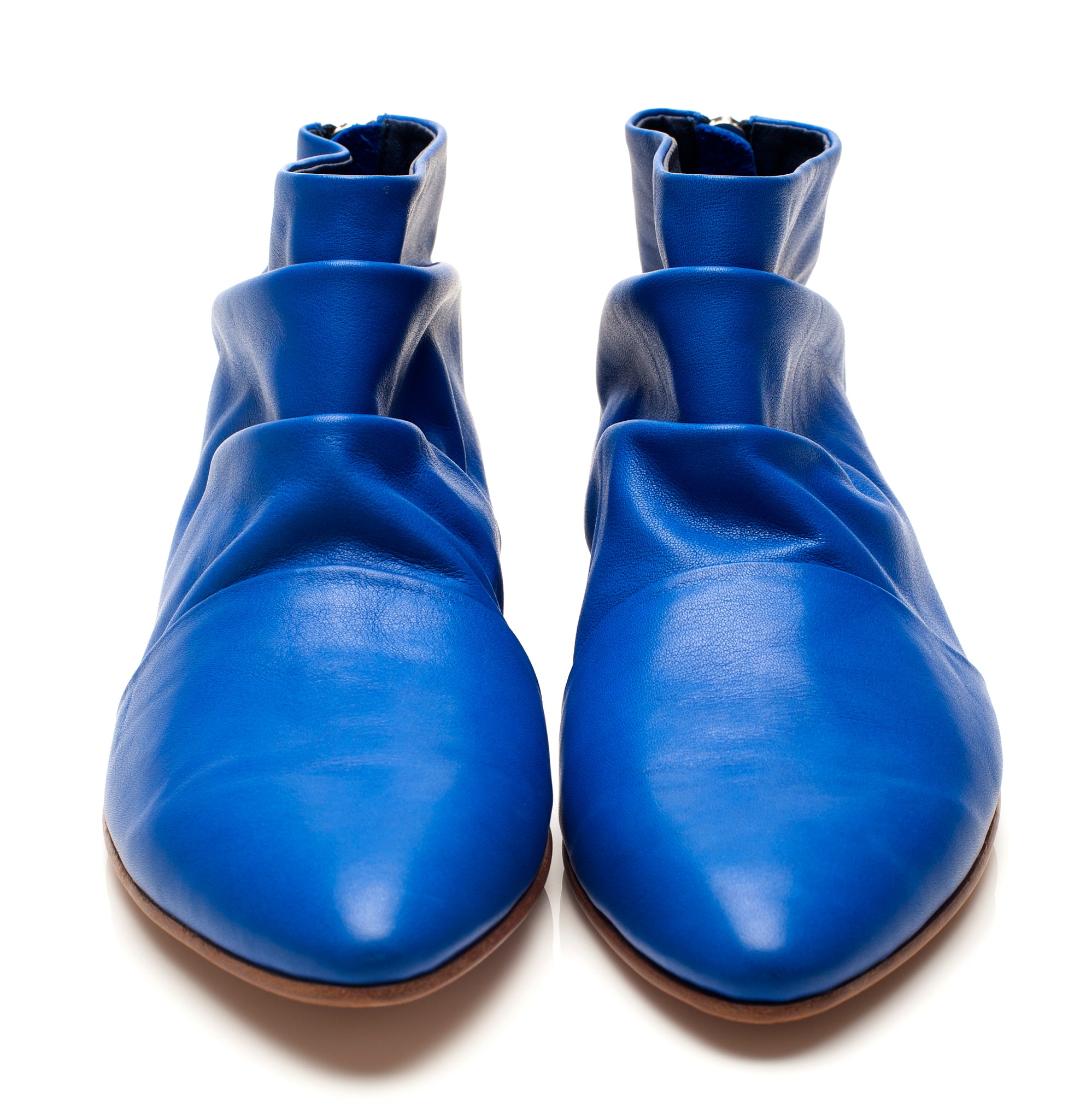 K441 leather boots; blue