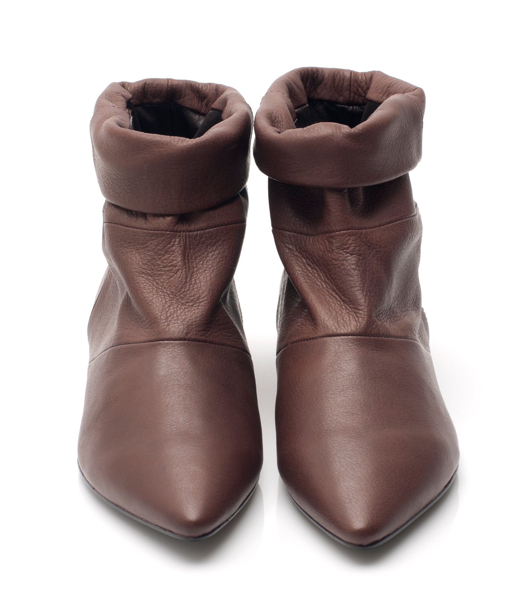 5036 leather boots; brown