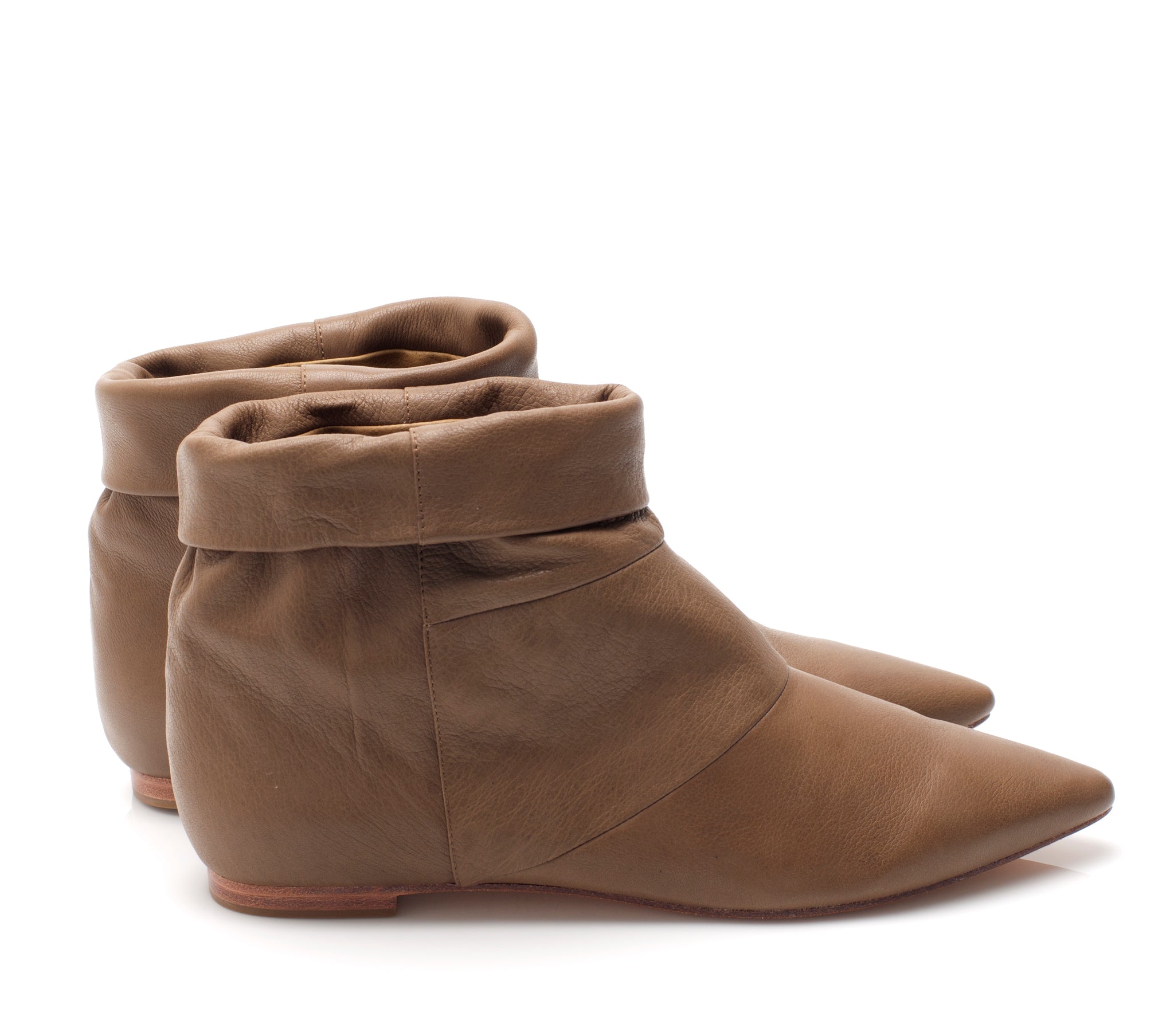 5036 leather boots; khaki