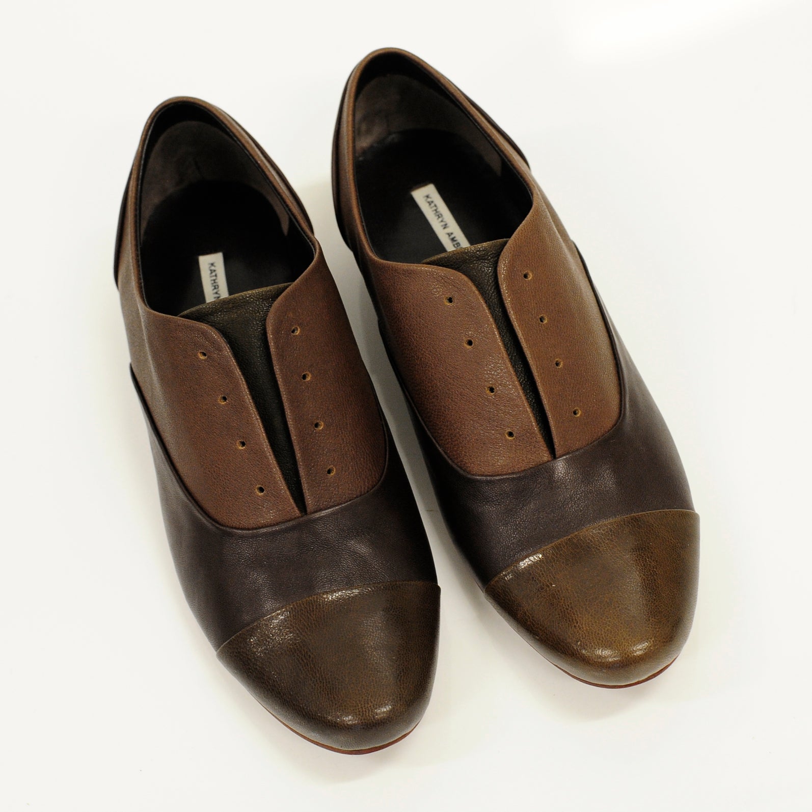 J544 leather loafers; chestnut