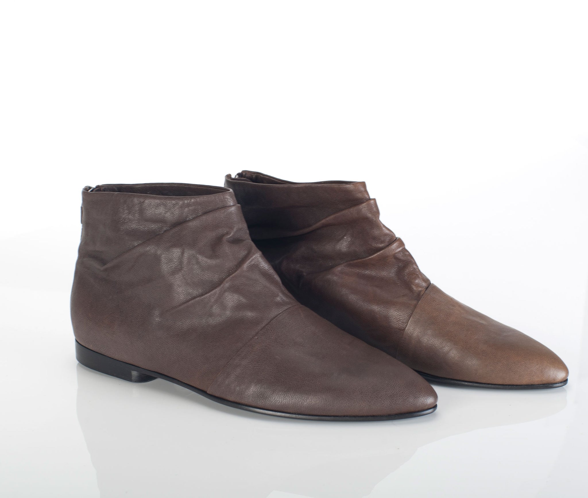 K441 leather boots; chocolate
