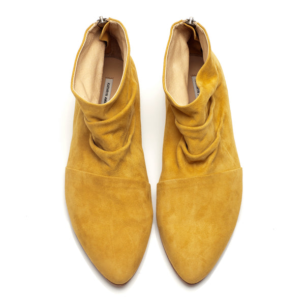 K441 suede boots; yellow