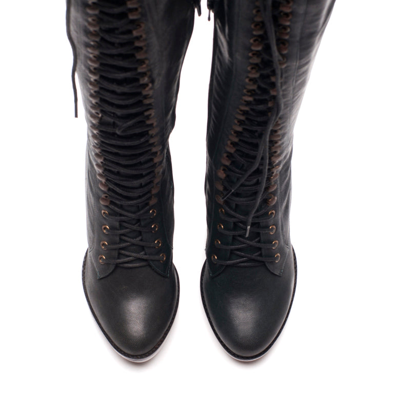 8000 leather boots; black