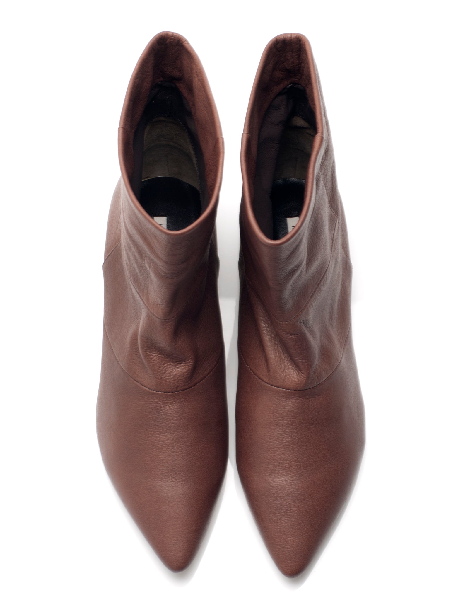 5036 leather boots; brown
