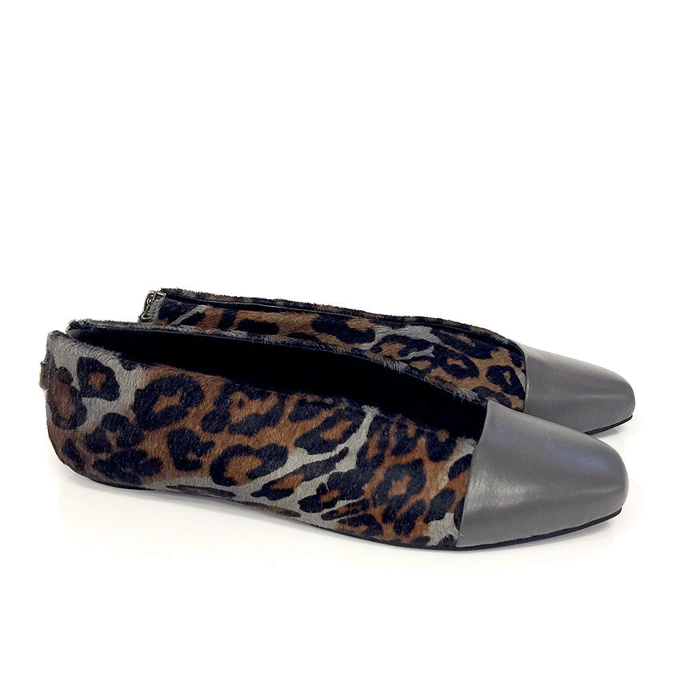 K622 leather loafers; grey leo