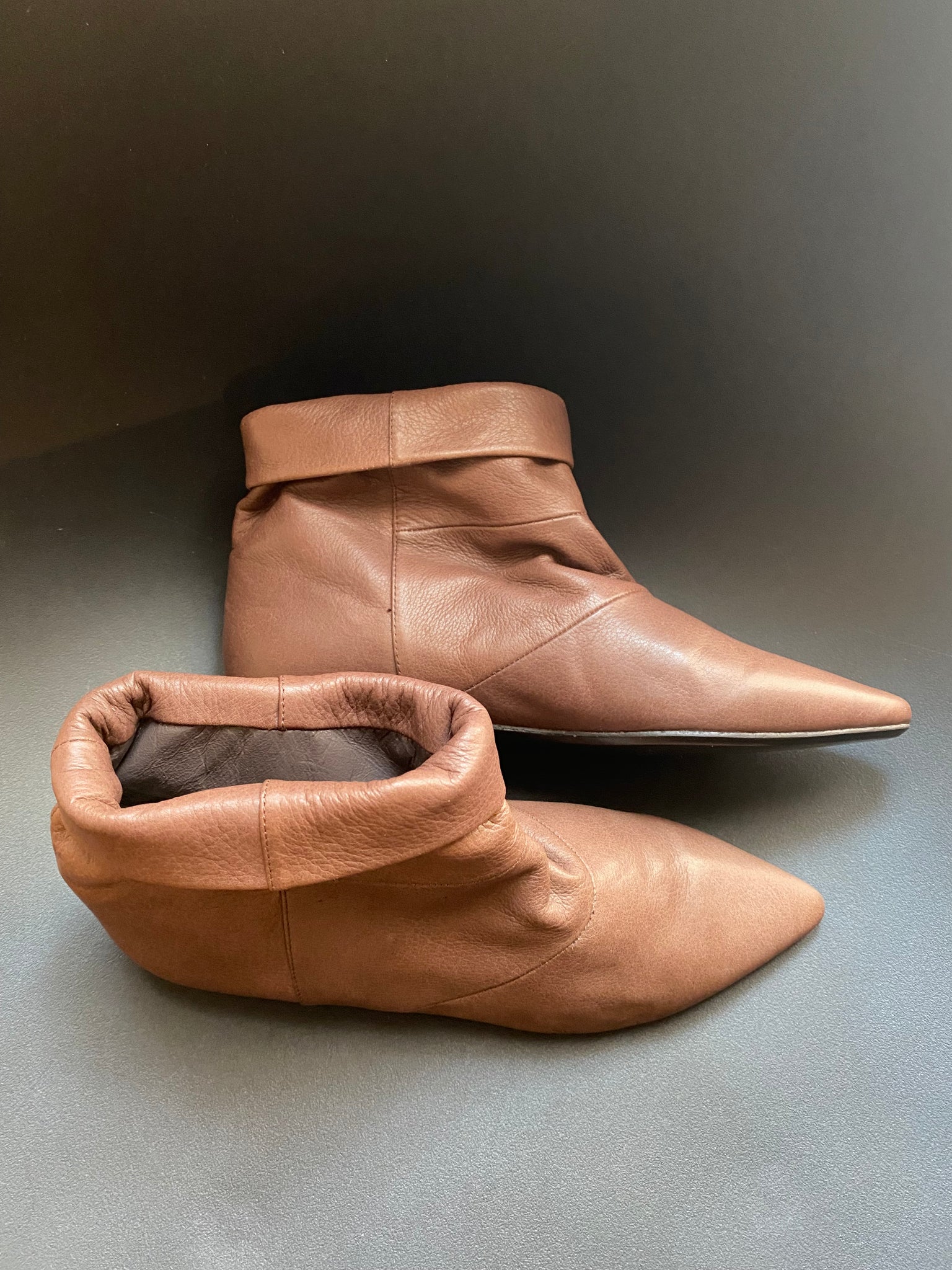5036 leather boots; brown