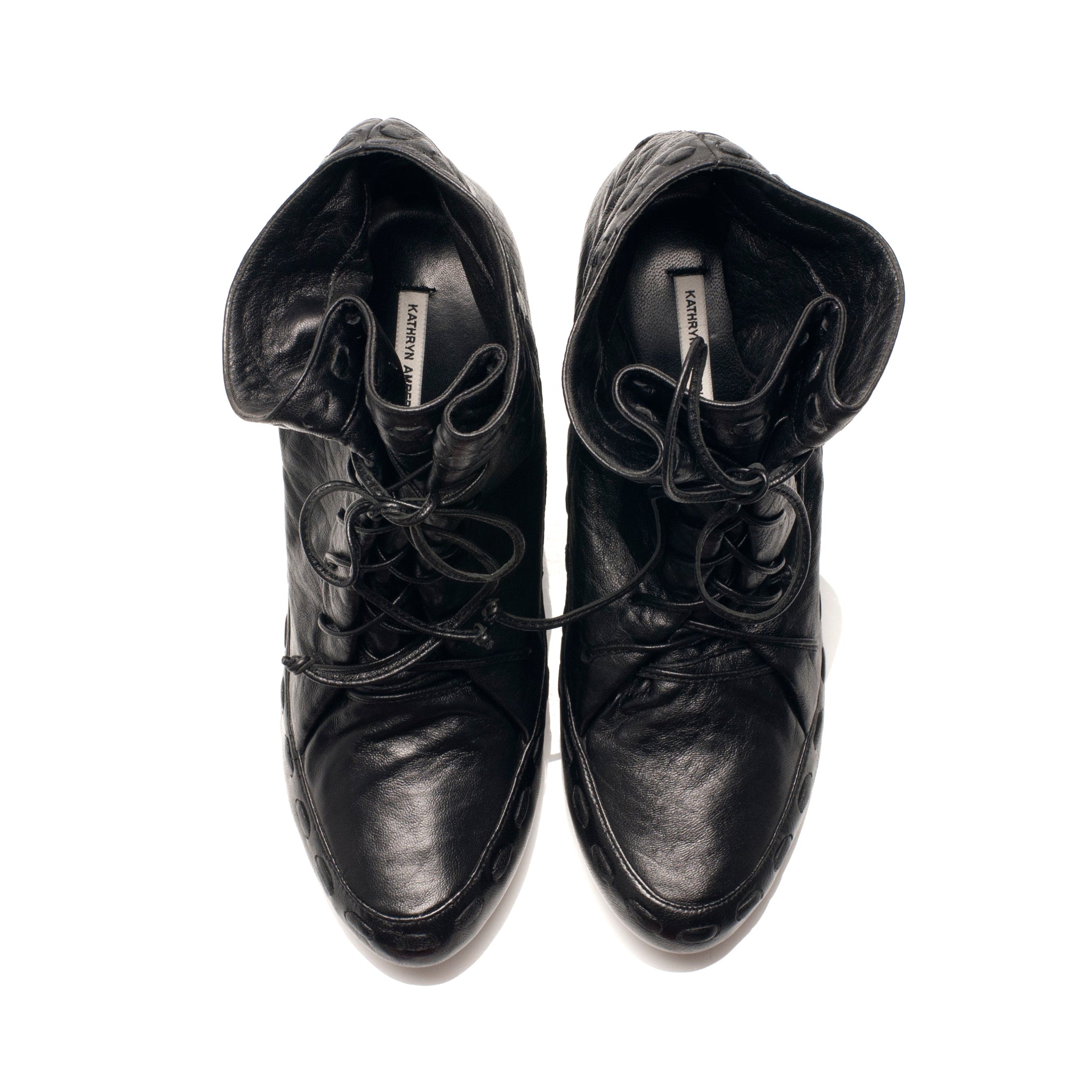 J506 leather boots; ink black