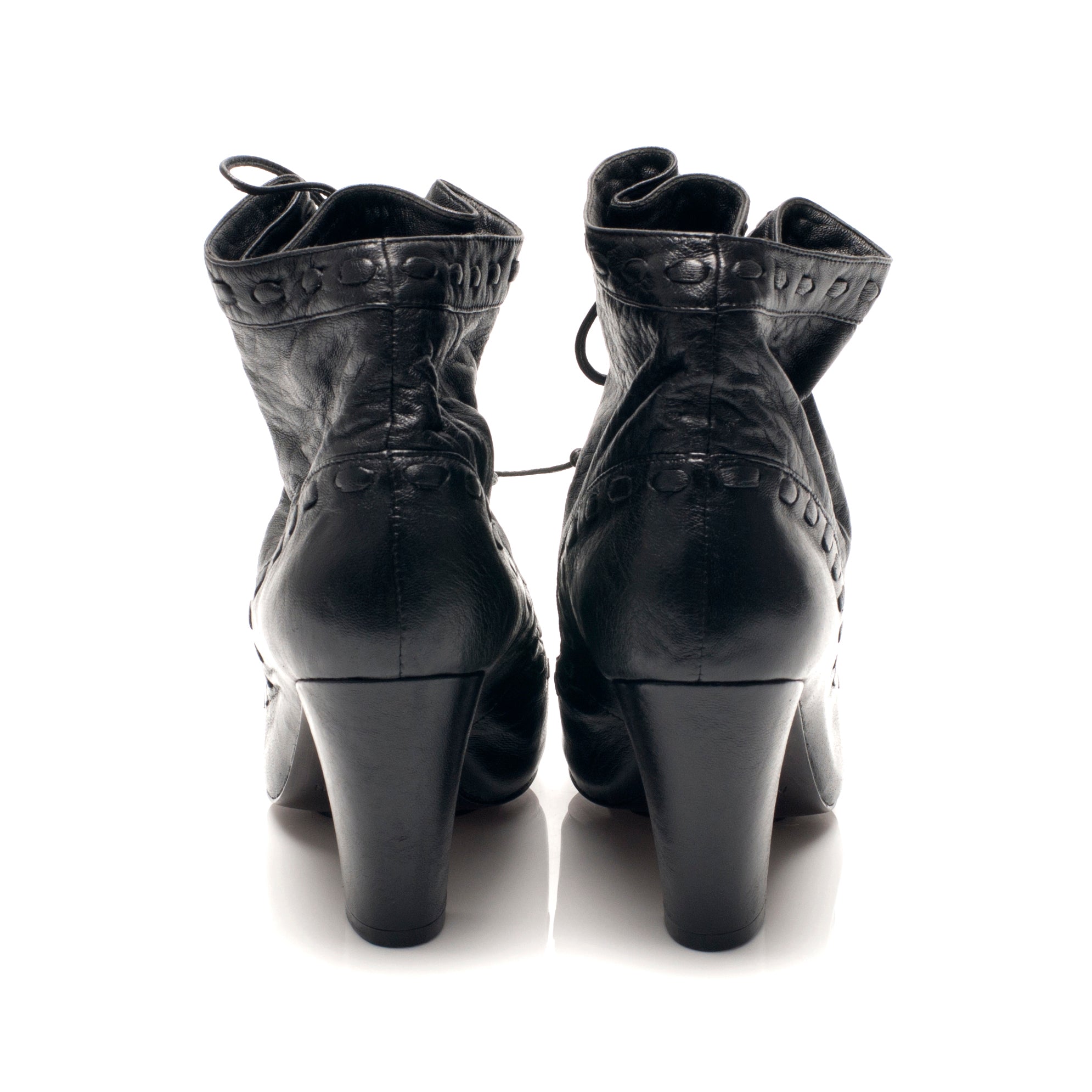 J506 leather boots; ink black
