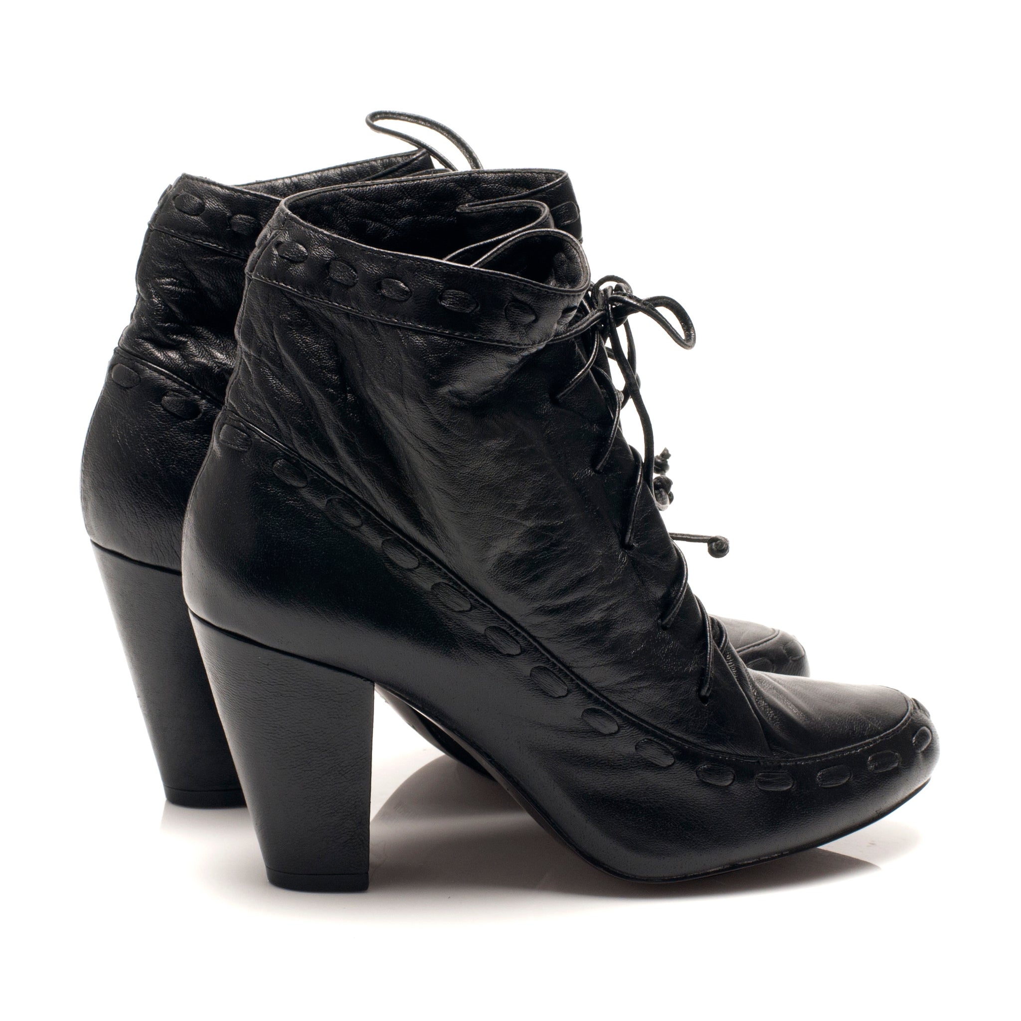 J506 leather boots; ink black