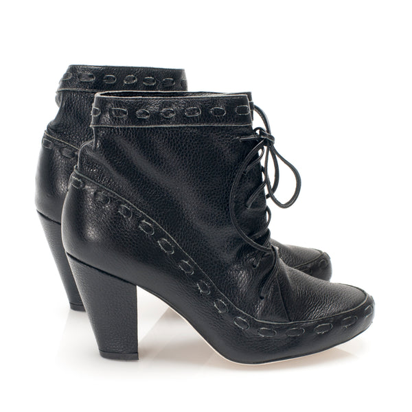 J506 leather boots; raven black