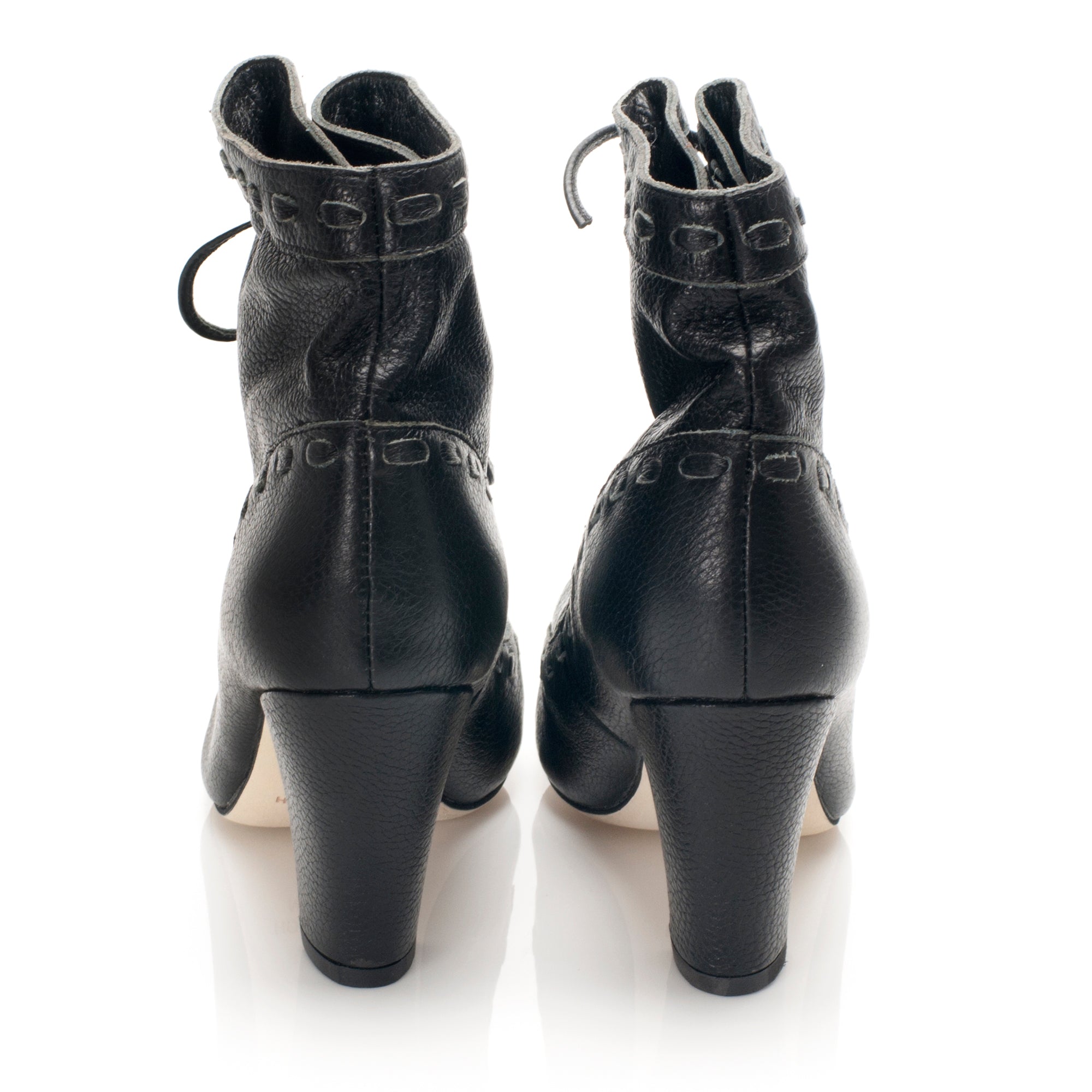 J506 leather boots; raven black