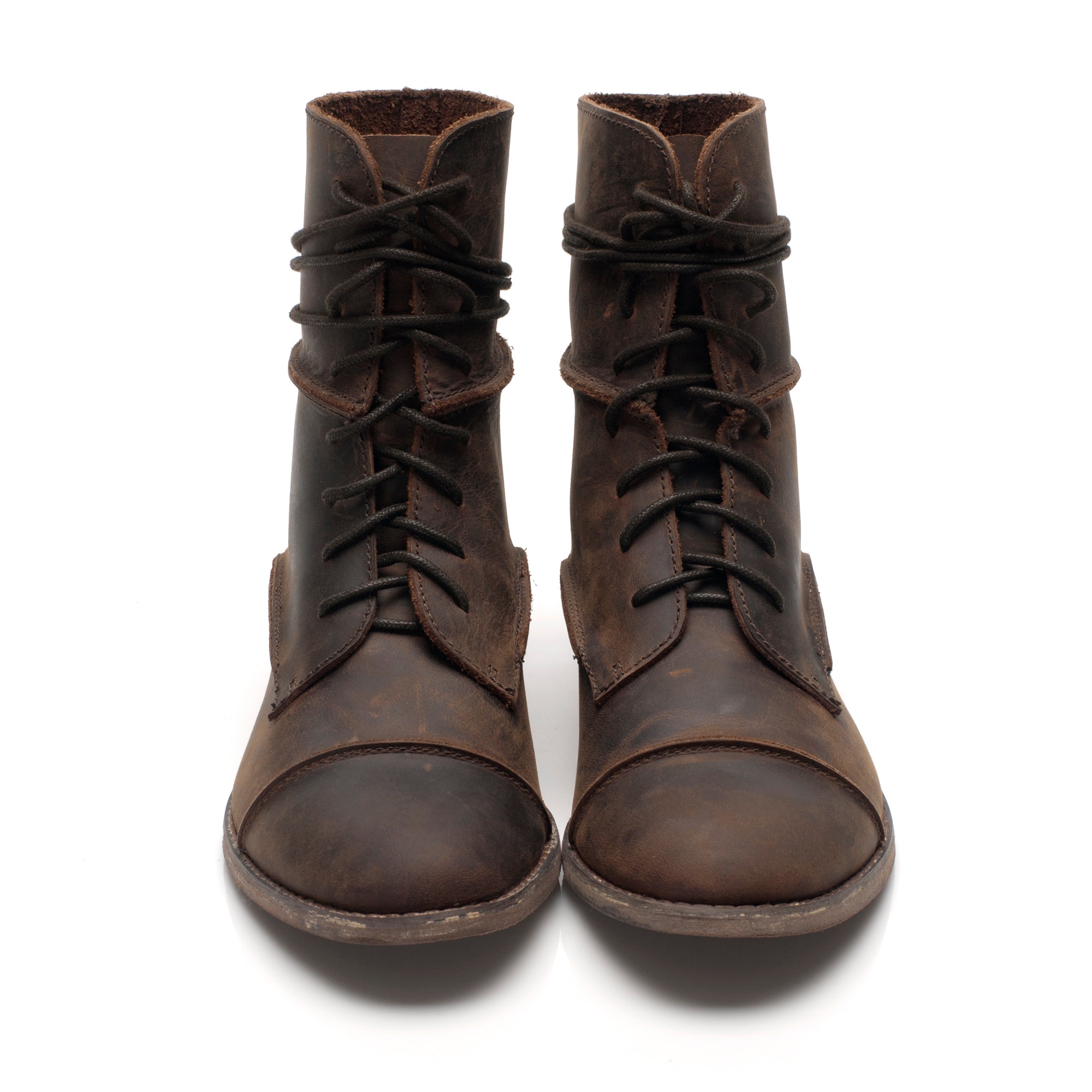 J541 leather boots; soil