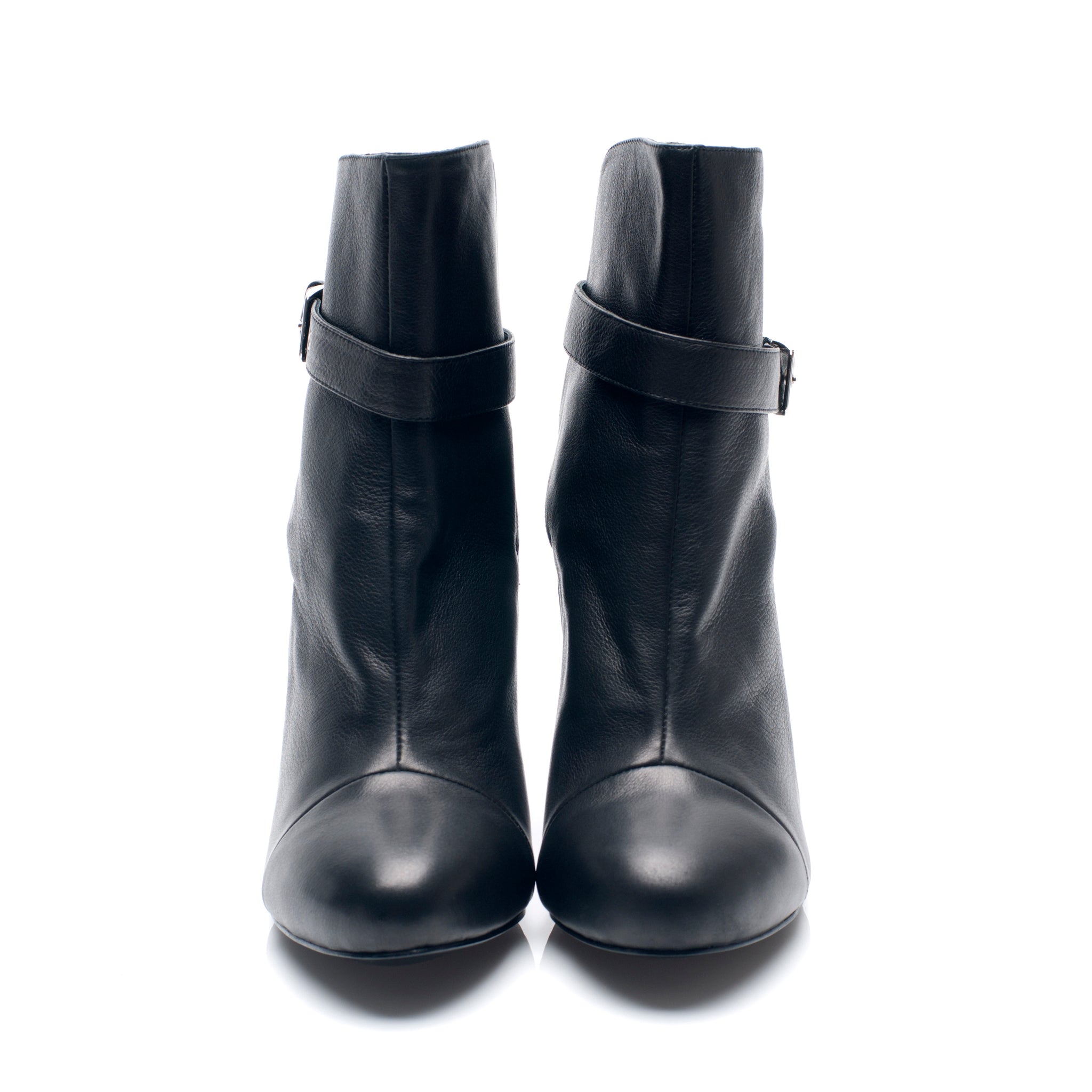 J570 leather boots; jet