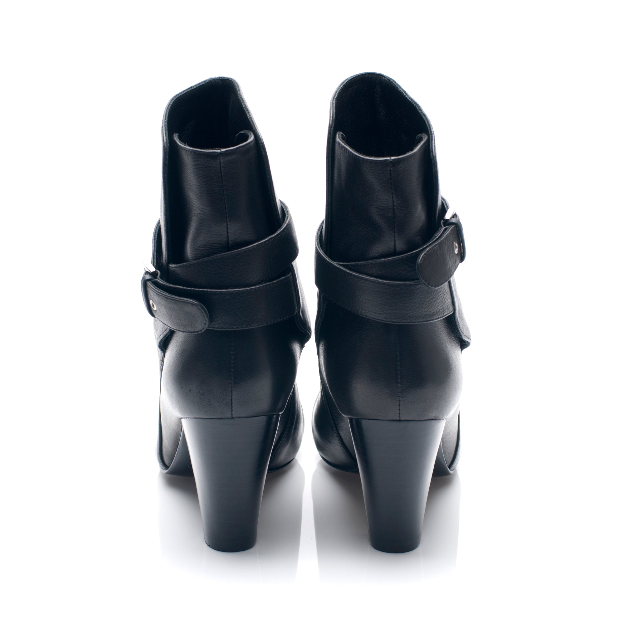 J570 leather boots; jet