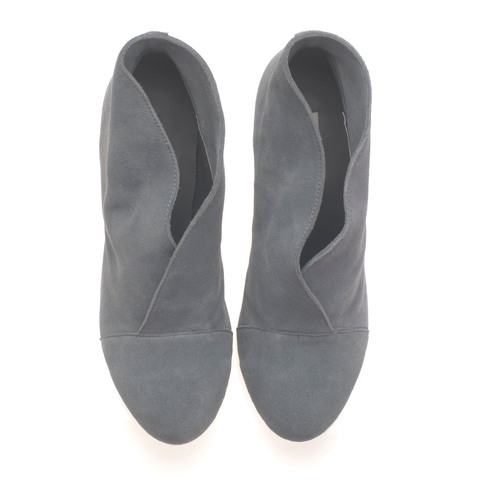 J571 suede booties ; grey