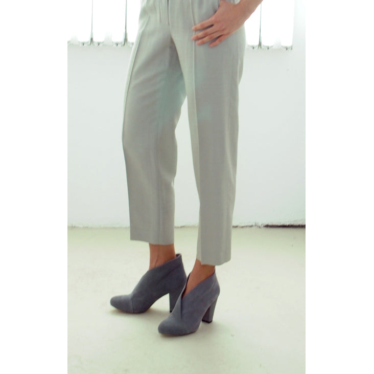 J571 suede booties ; grey