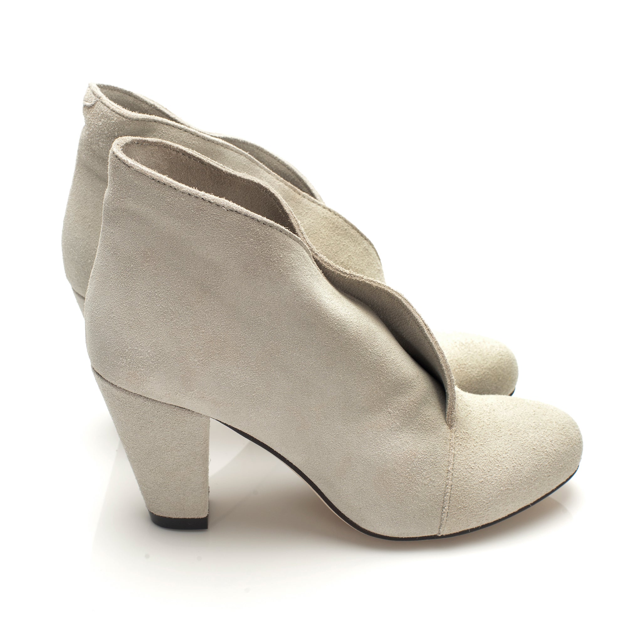J571 suede booties ; pistaccio