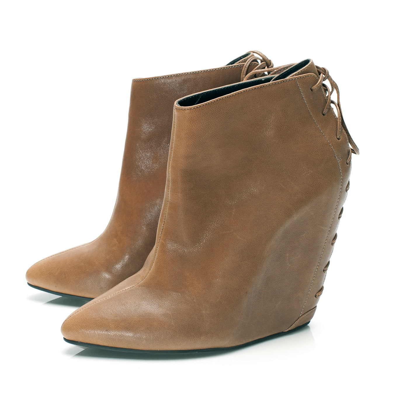 K304 leather boots; caramel