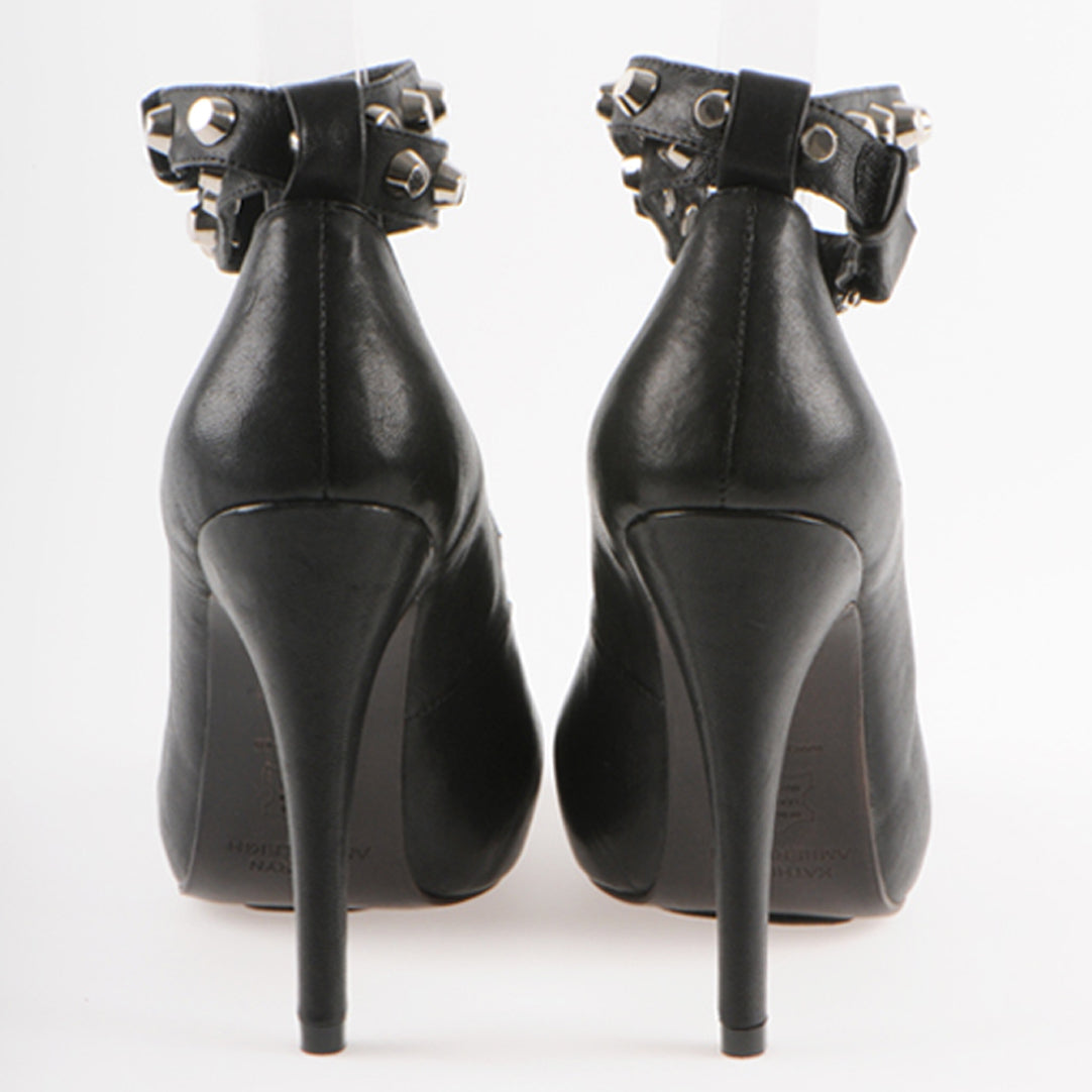 K306 leather pumps; black