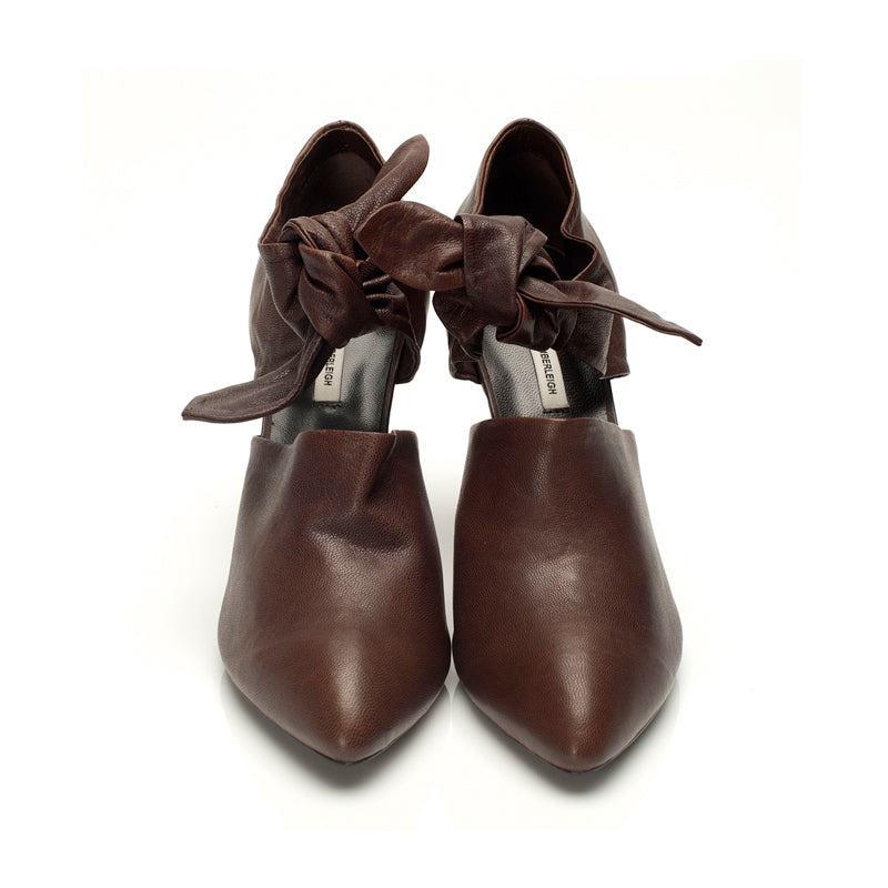 K602 leather pumps; chocolate
