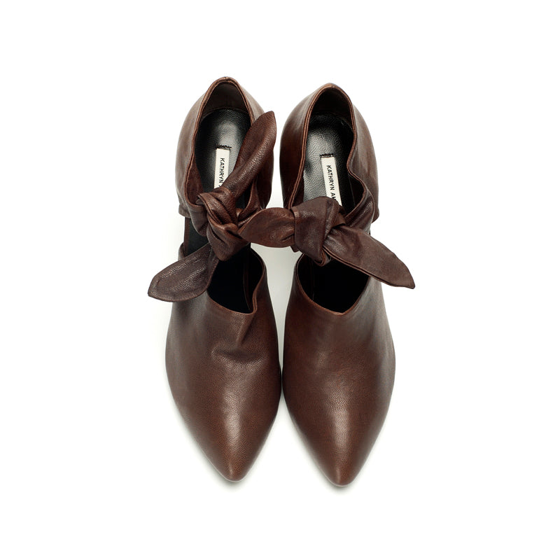 K602 leather pumps; chocolate