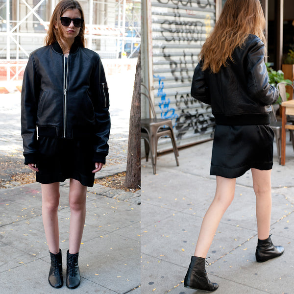 J117 leather boots; black