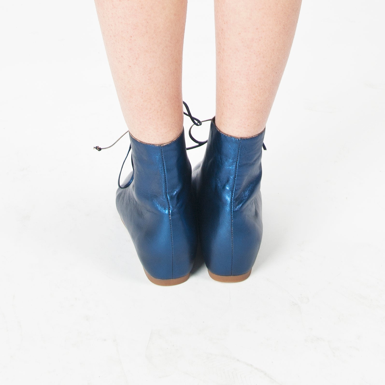 J117 leather boots; retro marine