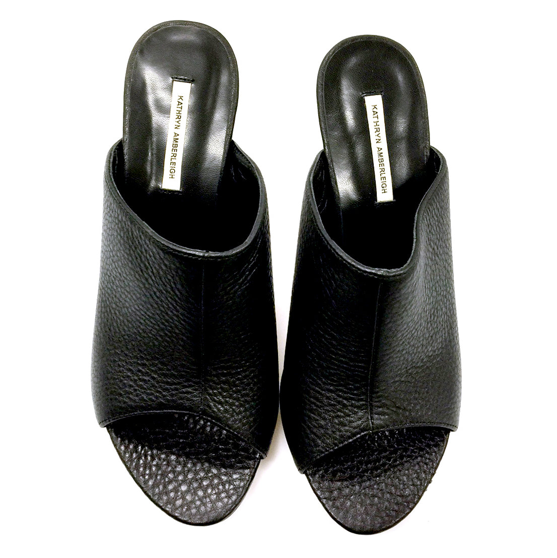 J581 leather slides; black