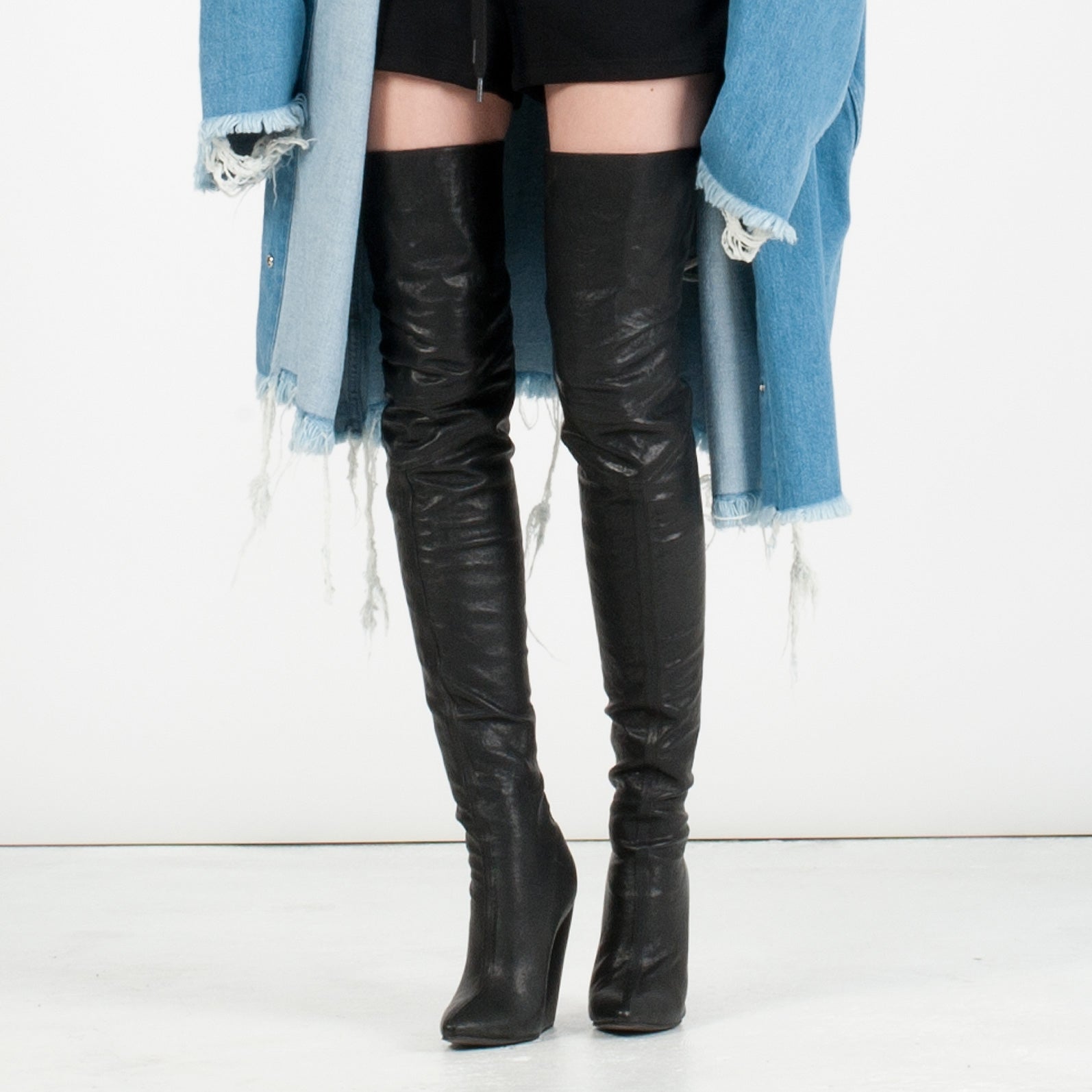 K307 leather boots; black
