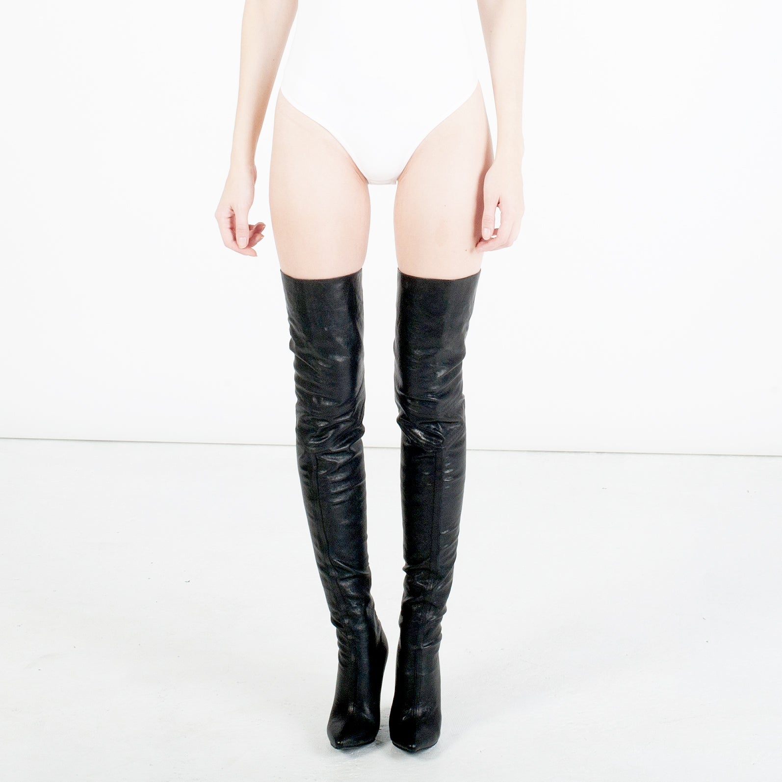 K307 leather boots; black