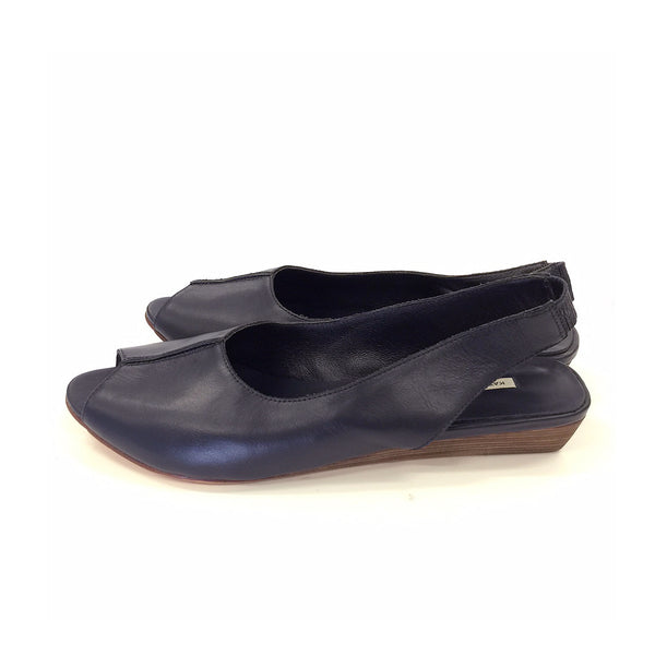 K414 leather slingbacks; navy