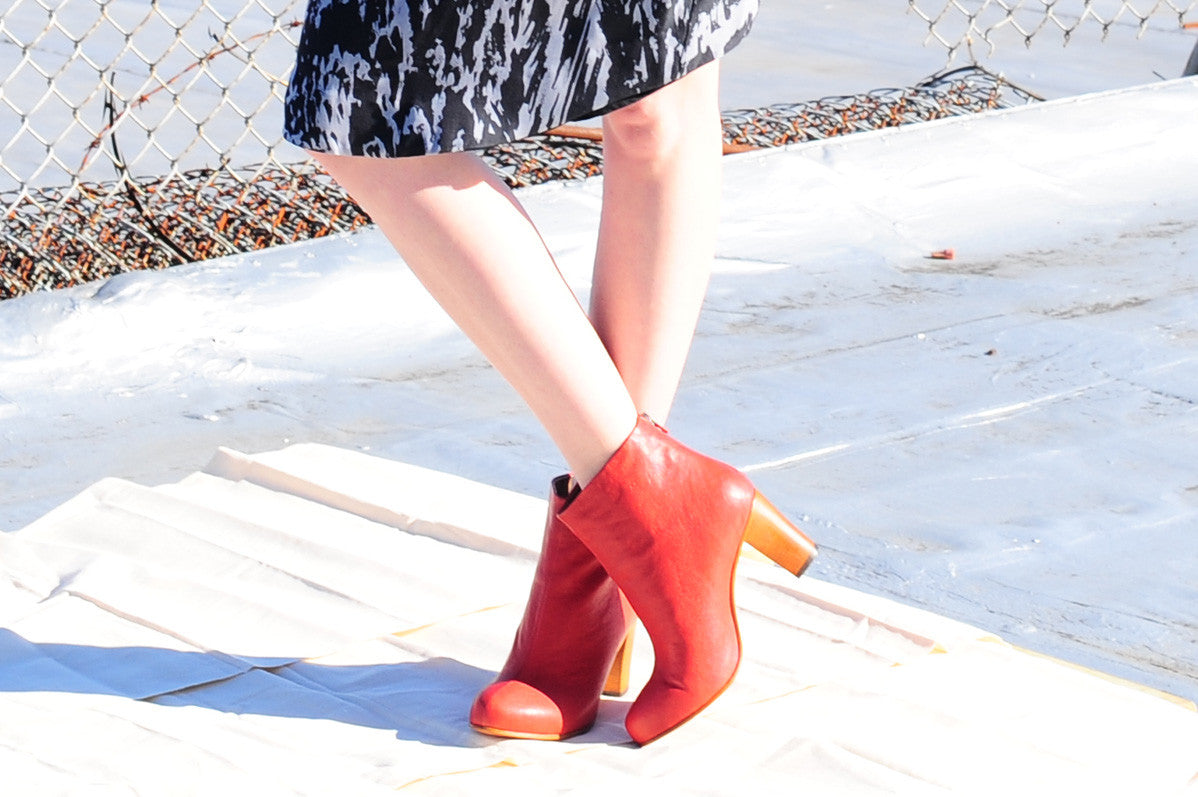 K601 leather boots; carmine