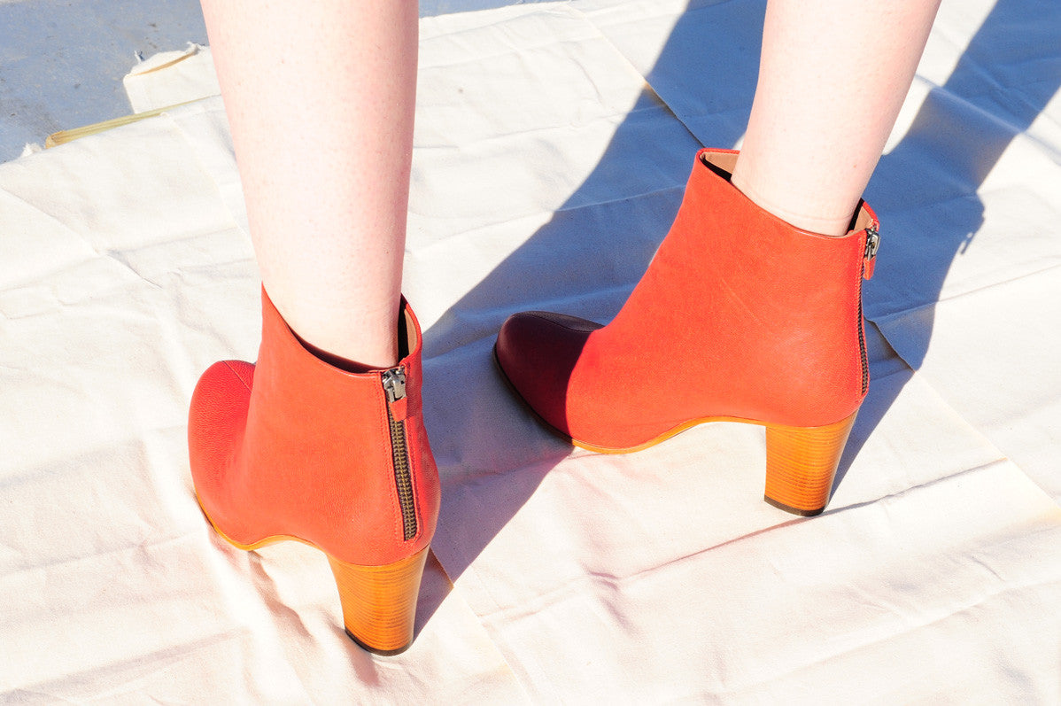 K601 leather boots; carmine